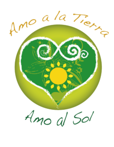 Imagen digital de un corazón verde con borde blanco y un sol amarillo encendido en su interior, con el texto AMO A LA TIERRA, AMO AL SOL