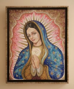 Pintura de una virgen inspirada en la mexicana Virgen de Guadalupe